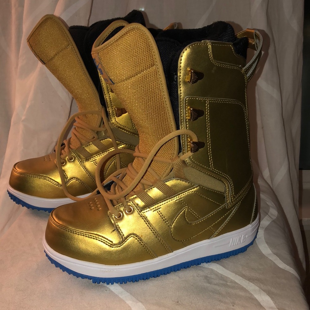 Nike Womens SB Vapen Snowboard Boots